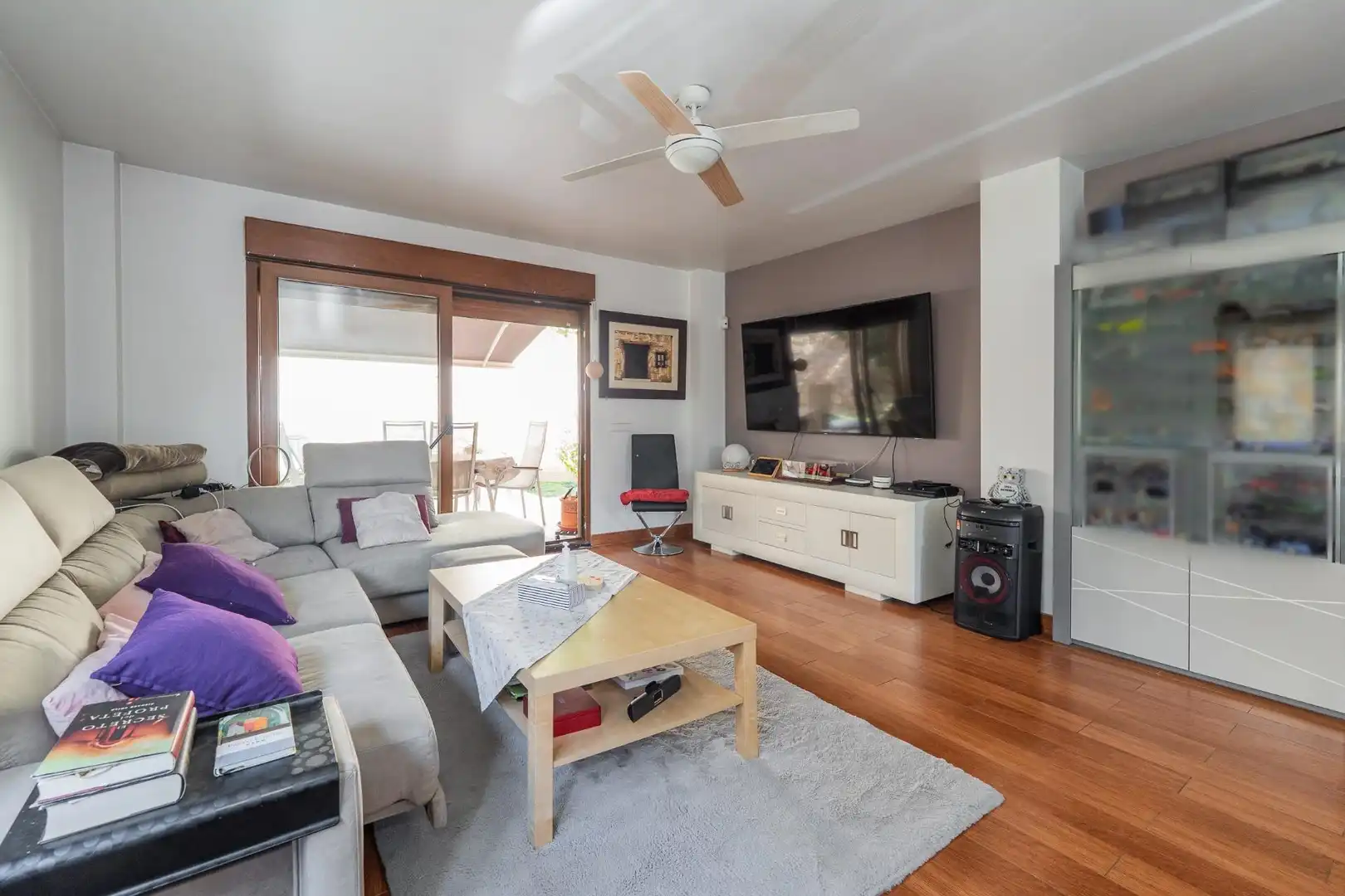Sala de estar de Casa o chalet en venta en Cobeña con Aire acondicionado, Calefacción y Jardín privado