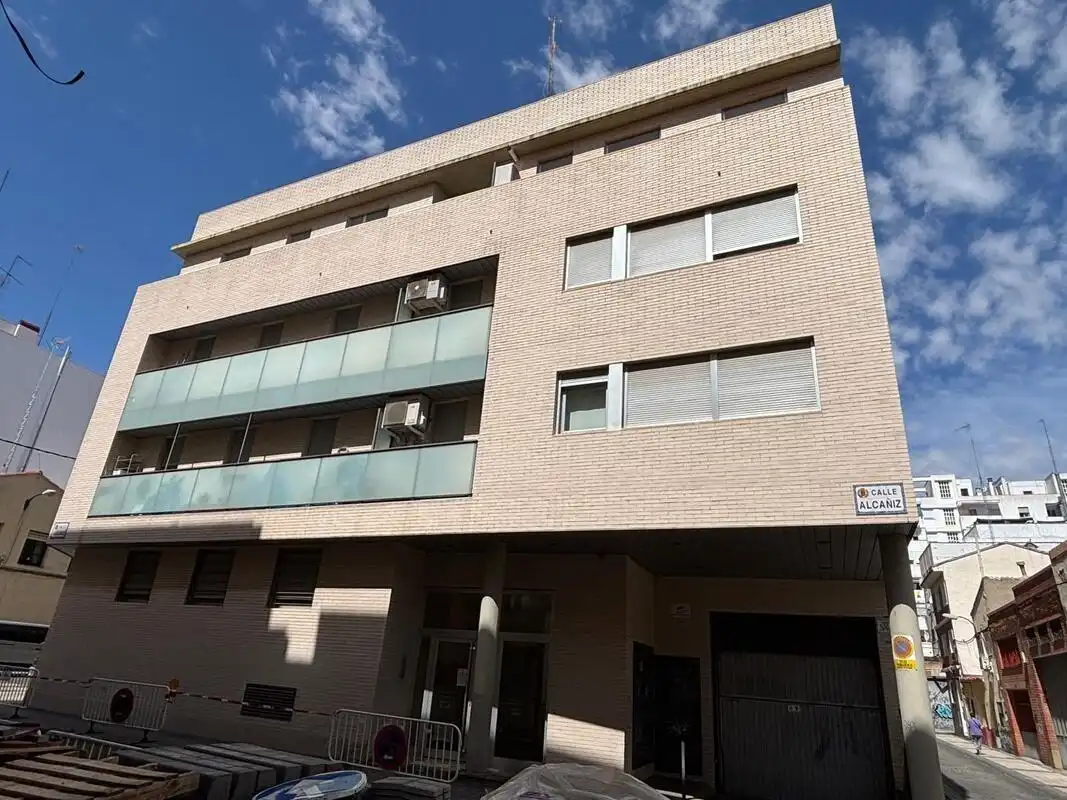 Außenansicht von Dachboden zur Miete in Zaragoza