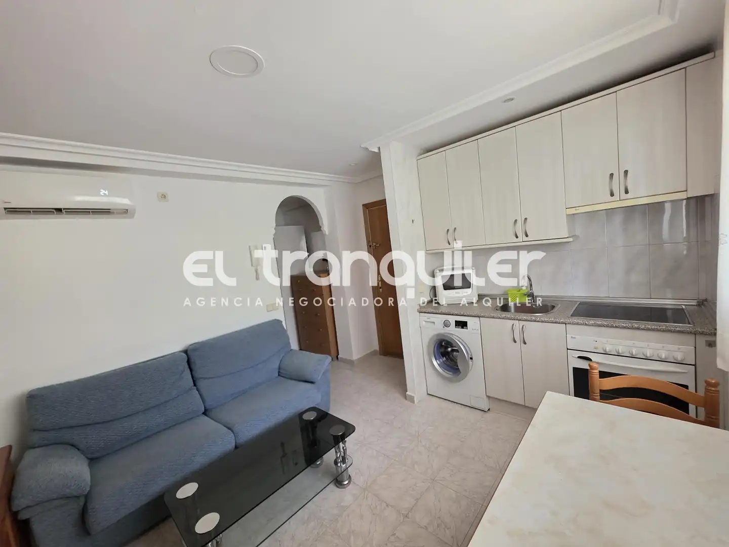 Flat for rent in Calle Escalona, Aluche