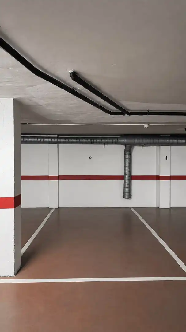 Parking de Ático en venta en Almería con Aire acondicionado, Terraza y Trastero