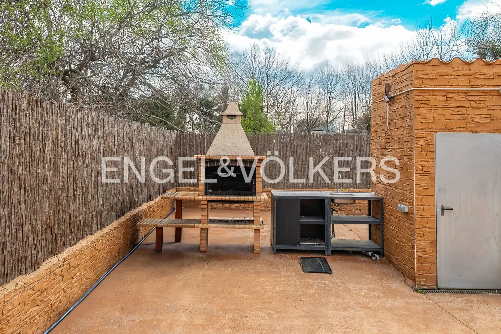 Terrace of Country homes for sale in Terrassa  with Air Conditioner, Heating and Private garden
