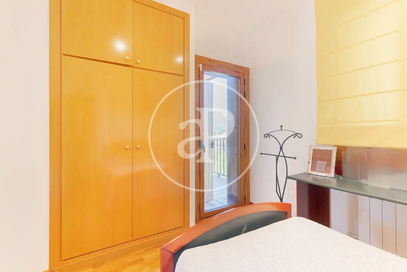 Dormitori de Casa o xalet en venda en Castellar del Vallès amb Aire condicionat, Calefacció i Jardí privat