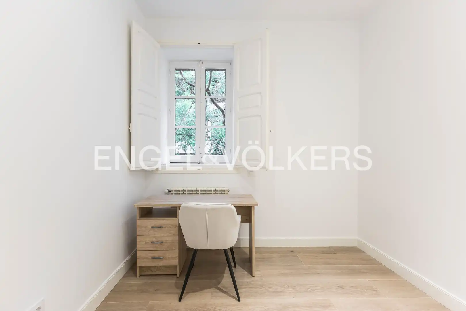 Schlafzimmer von Wohnung zur Miete in Chamberí