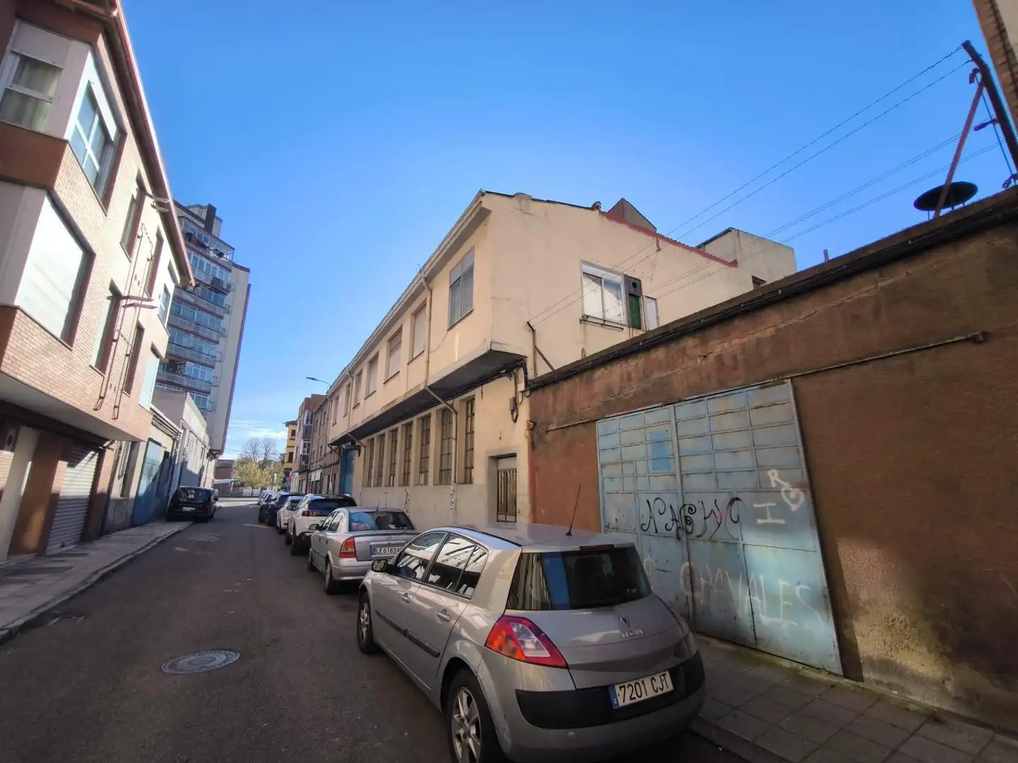 Vista exterior de Nave industrial en venta en León Capital 