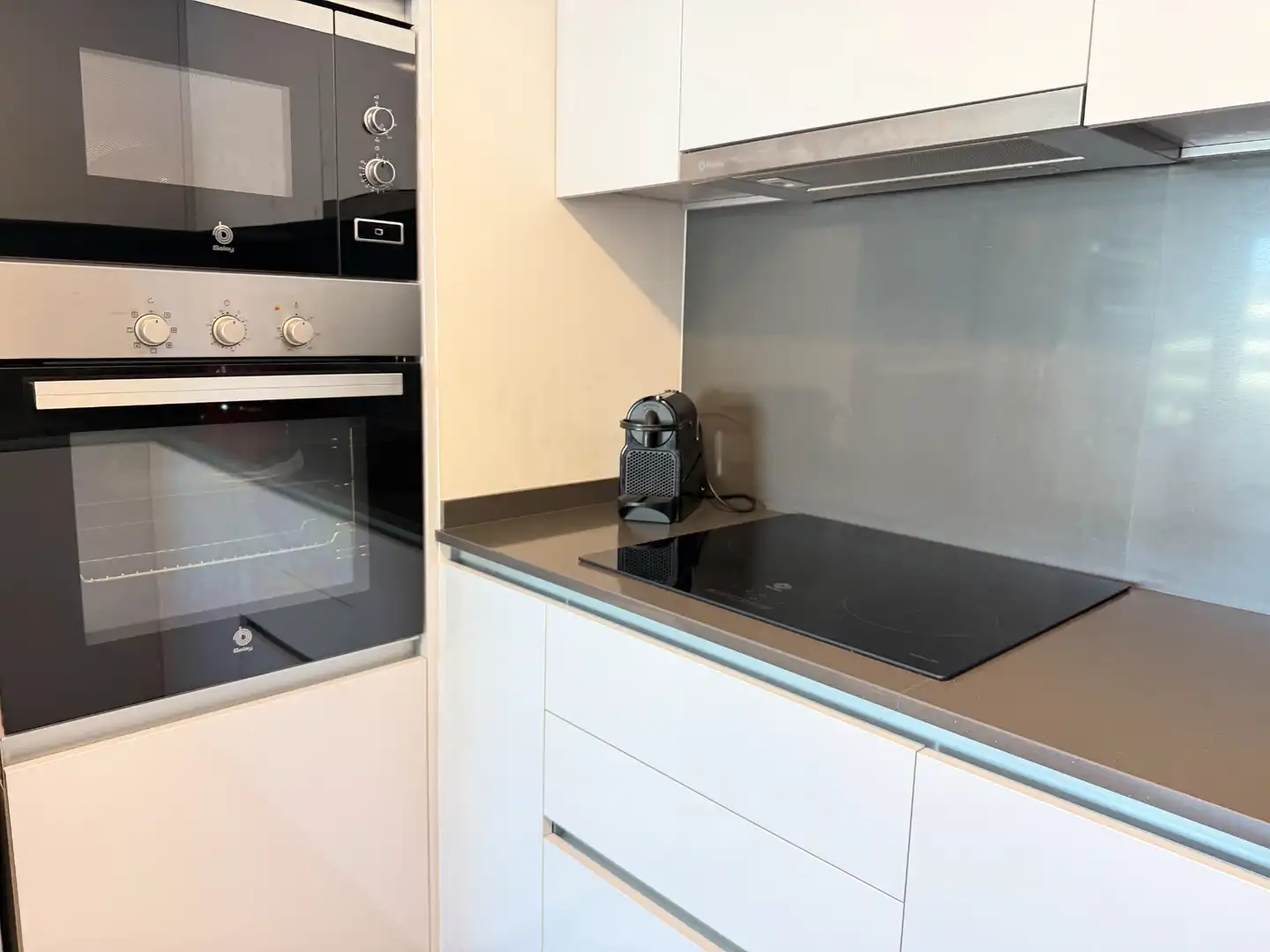 Cocina de Piso en venta en Badalona con Balcón y Piscina comunitaria