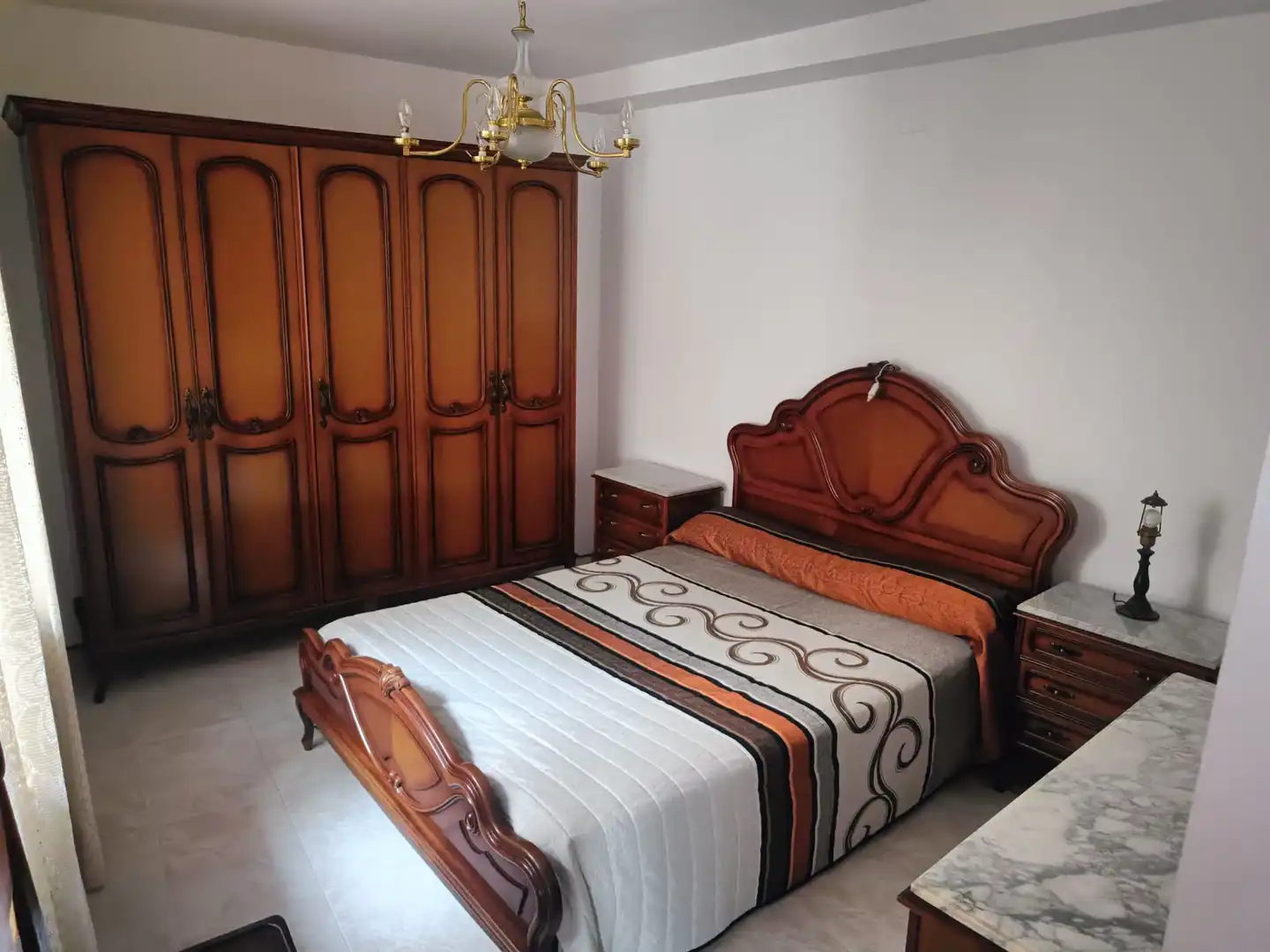 Habitación de Finca rústica en venta en Villaviudas con Calefacción, Jardín privado y Amueblado