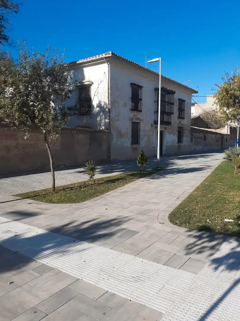 Vista exterior de Casa o xalet en venda en Almazora / Almassora amb Jardí privat, Terrassa i Moblat