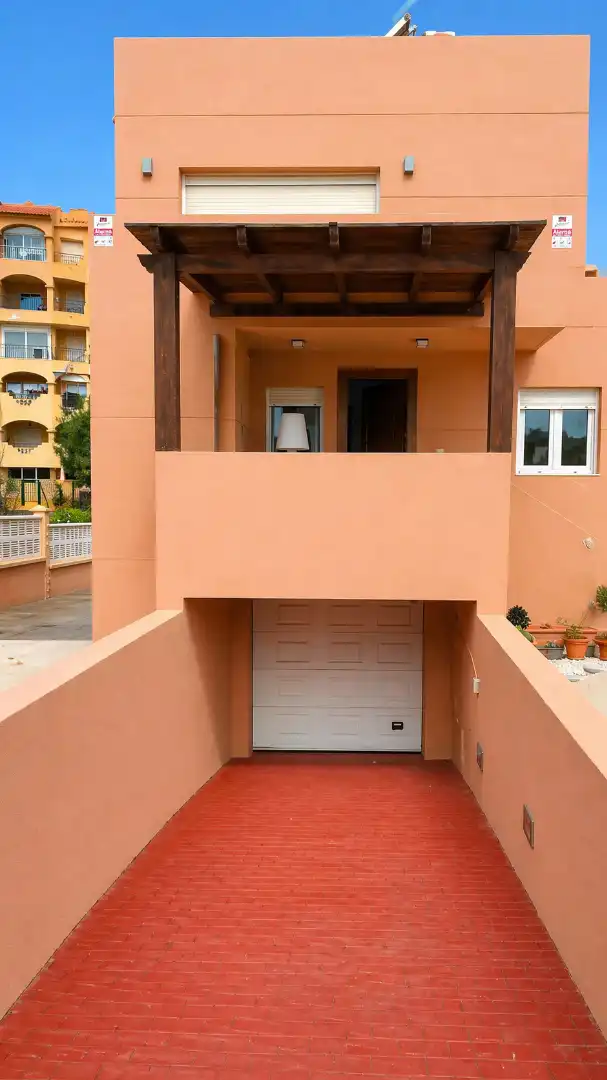 Villa con piscina in vendita a Calle Flamencos, imagen 4
