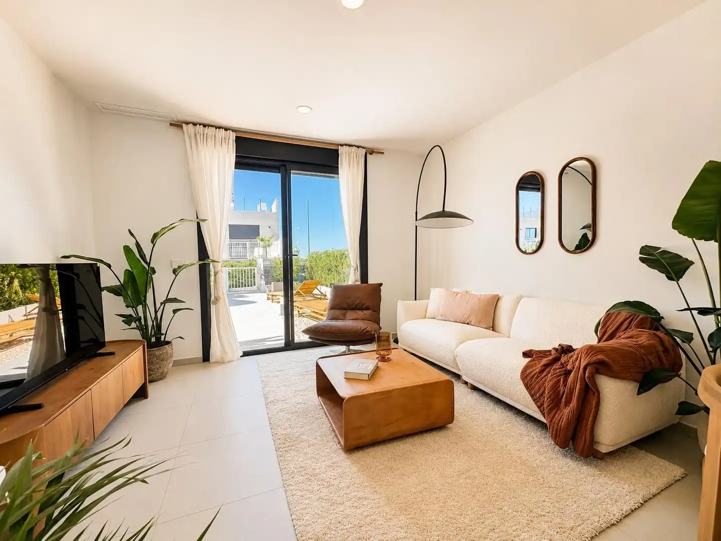 Sala de estar de Casa adosada en venta en Murcia con Aire acondicionado, Calefacción y Jardín privado