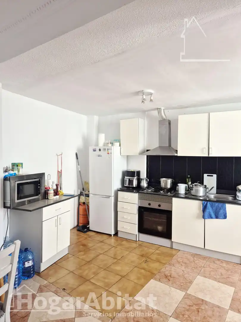 Küche von Wohnung zum Verkauf in Torrent mit Klimaanlage und Heizung