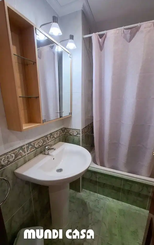 Bany de Pis en venda en Boiro amb Traster i Balcó