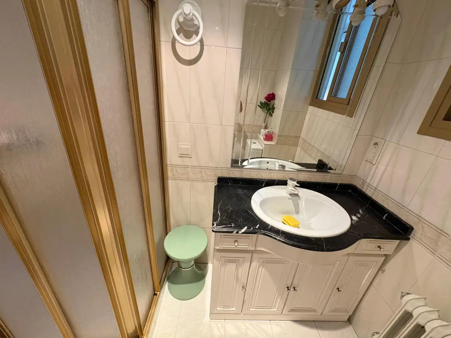 Bathroom of Flat for rent in Ronda