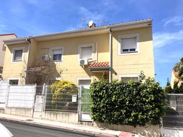 Apartament amb jardí en venda a Olías del Rey