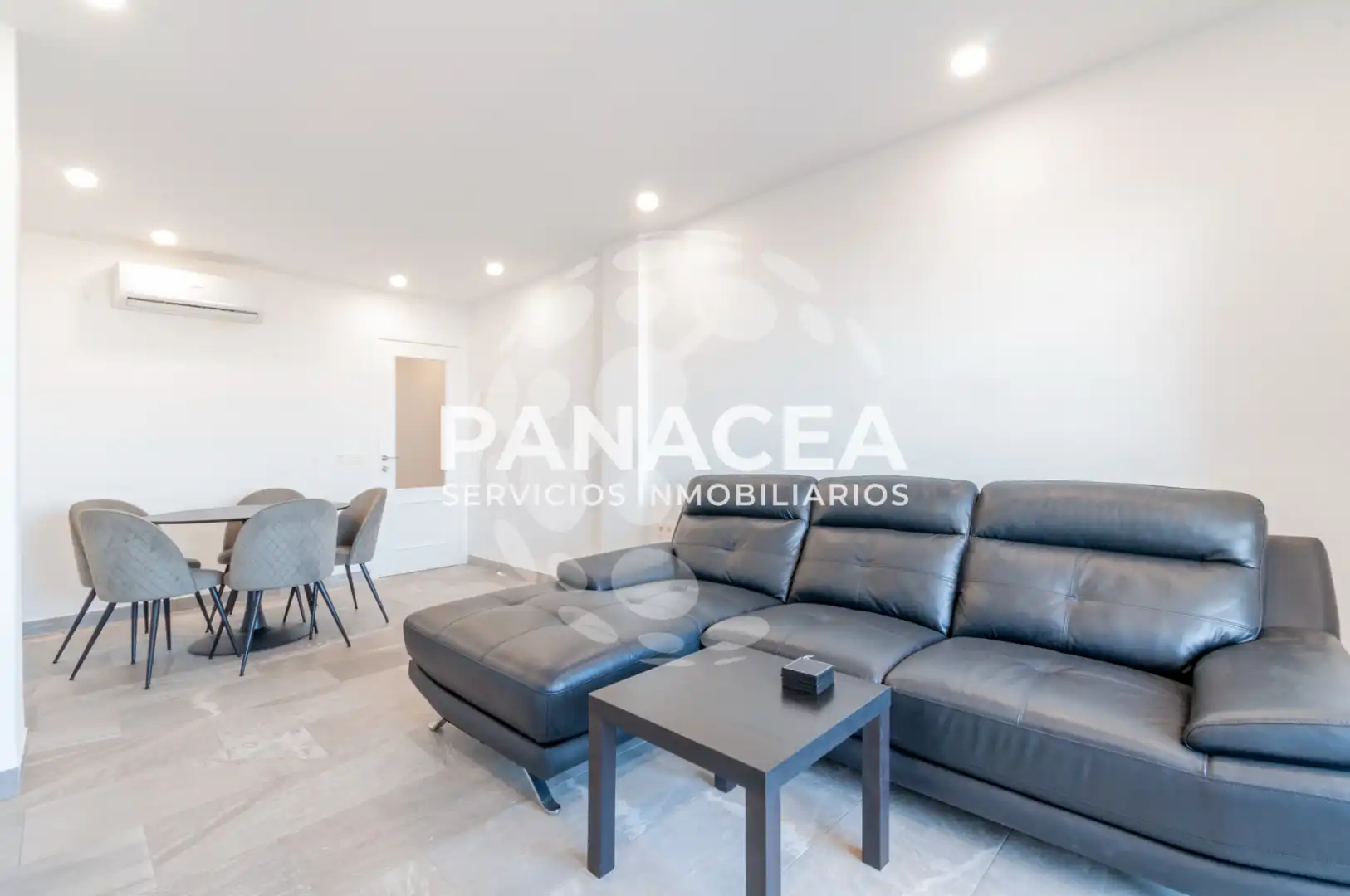 Piso en venta en Vícar con Terraza, Amueblado y Horno