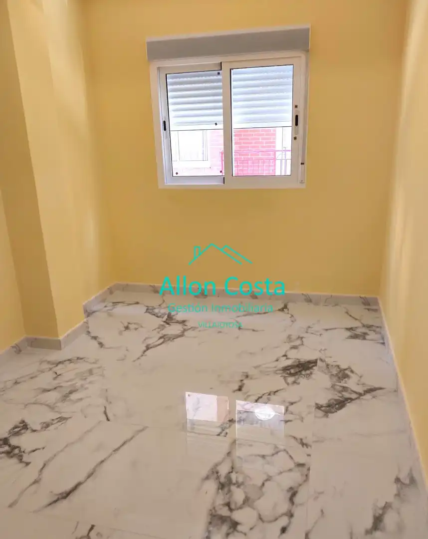 Flat with lift for sale in Centro Urbano, imagen 5