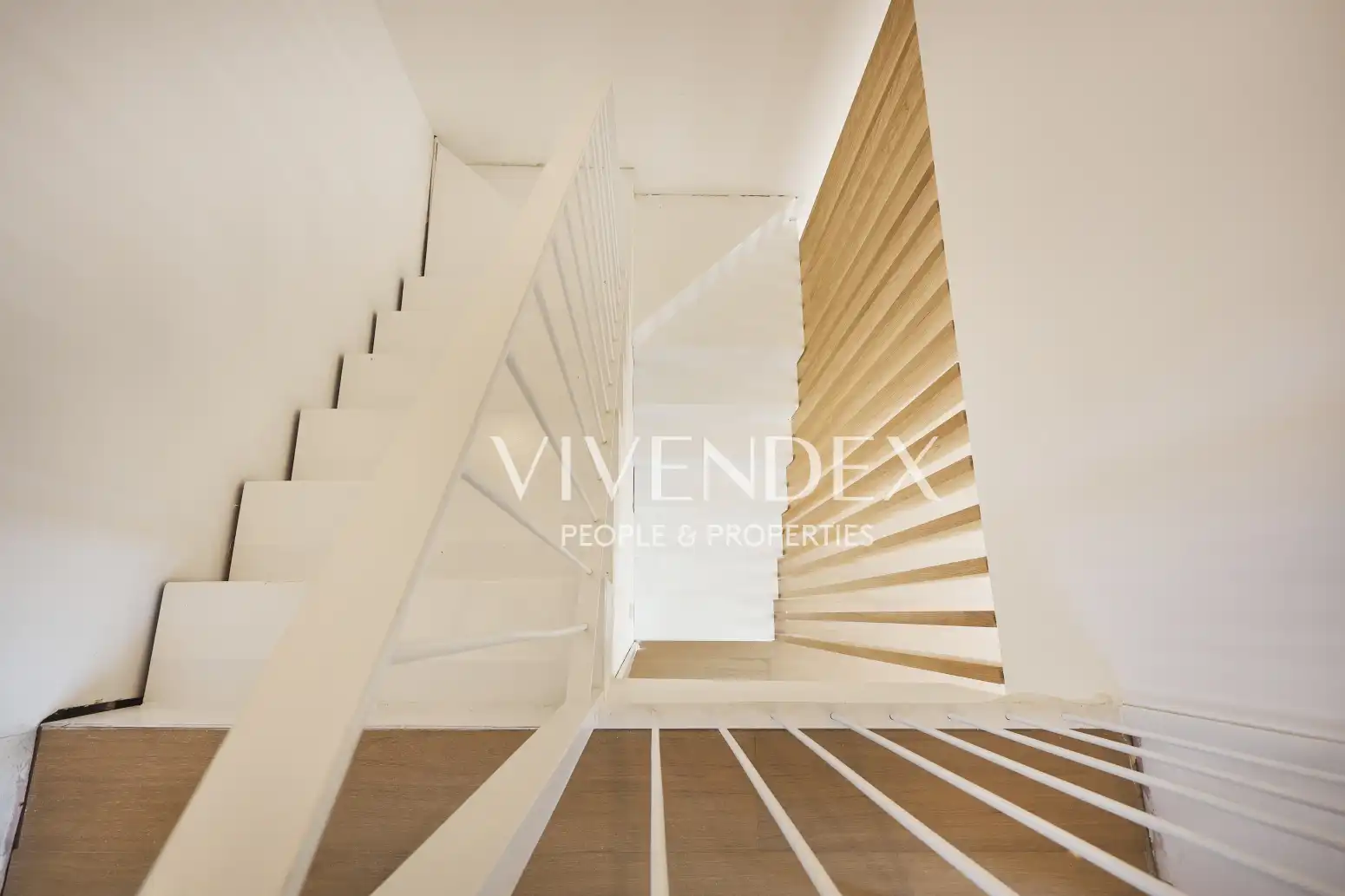 Ático en venta en Barcelona con Calefacción y Terraza