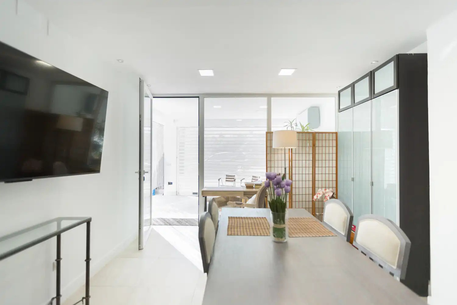 Ground floor for rent in Bello Horizonte - Lindasol