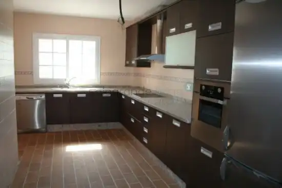Maison mitoyenne avec terrasse à louer à Sotogrande Costa, imagen 14