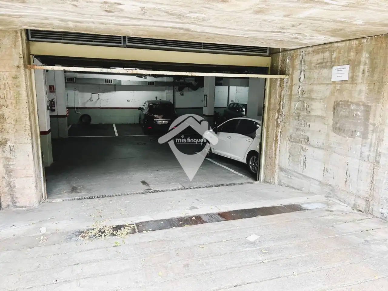 Aparcamiento con ascensor en venta en Antoni Forrellad 115, imagen 4