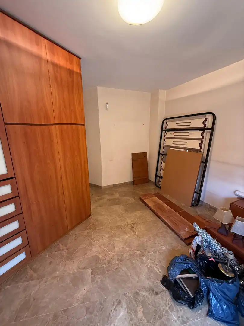 Piso en venta en L'Hospitalet de Llobregat con Balcón