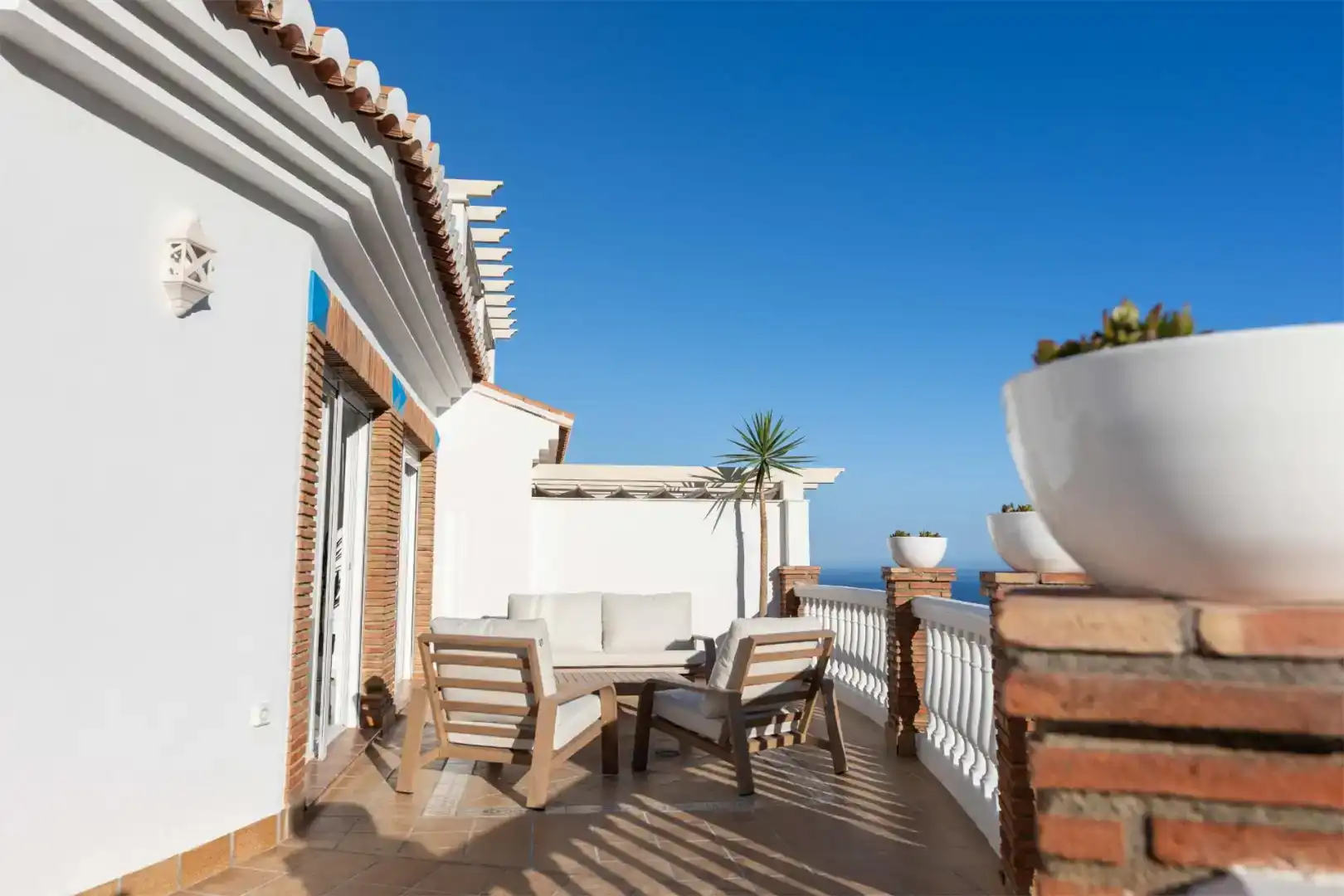 Terraza de Casa o chalet en venta en Almuñécar con Jardín privado, Piscina y Balcón