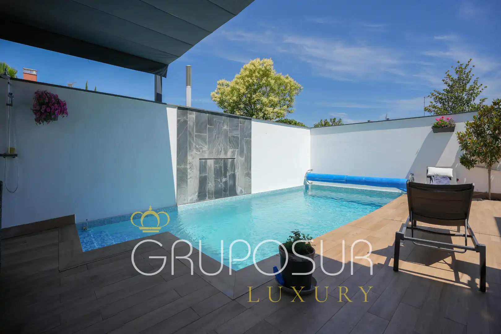 Piscina de Casa o chalet en venta en Valladolid con Aire acondicionado, Calefacción y Jardín privado