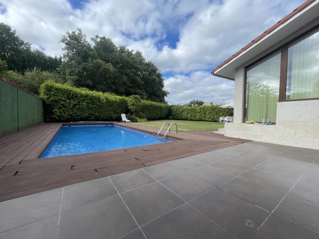 Piscina de Casa o chalet en venta en Sada (A Coruña) con Calefacción, Jardín privado y Piscina