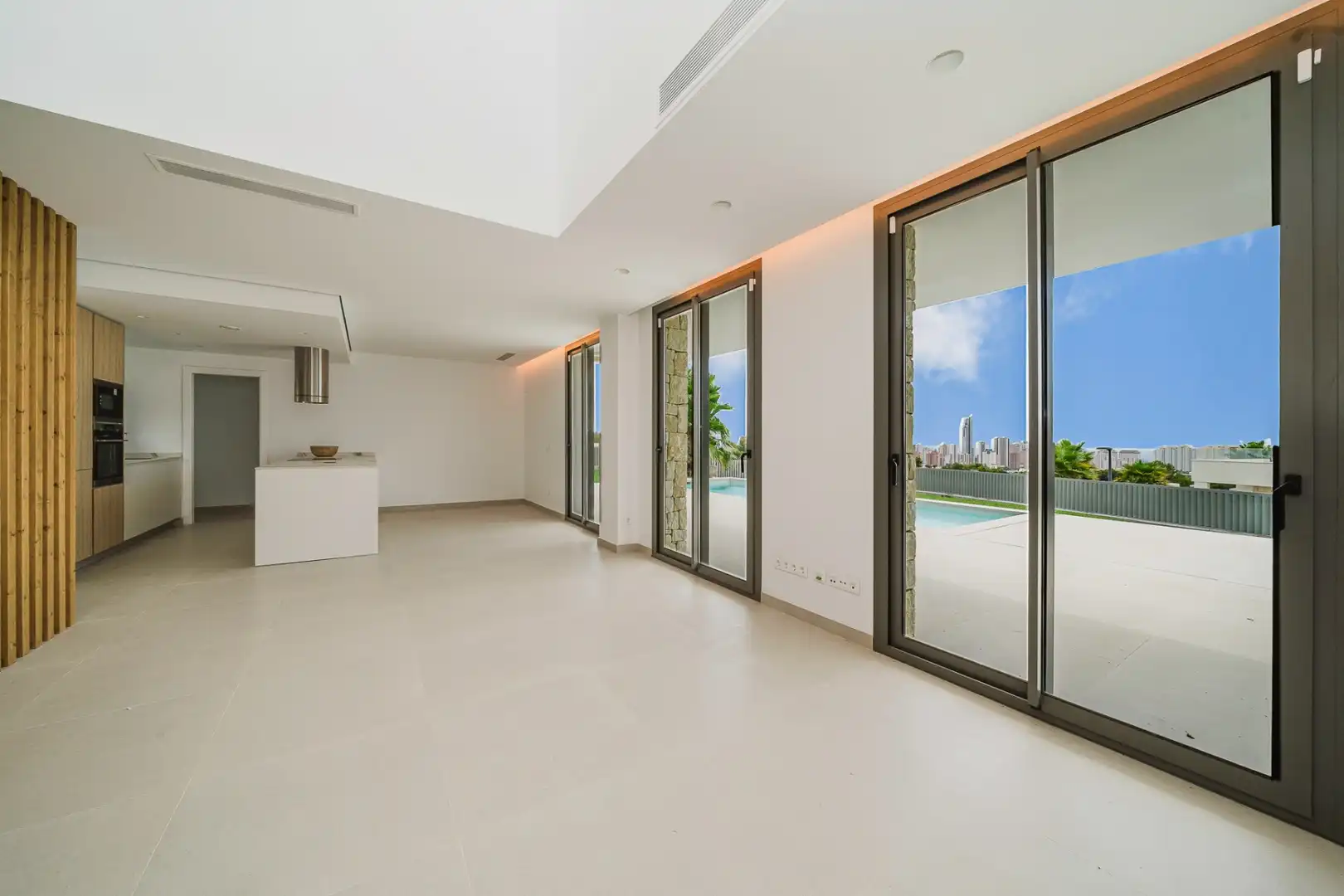 Maison avec terrasse à vendre à Golf Bahía, imagen 3