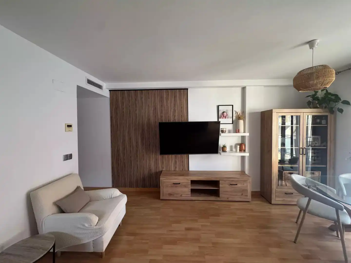 Sala de estar de Piso en venta en Figueres con Aire acondicionado, Calefacción y Parquet