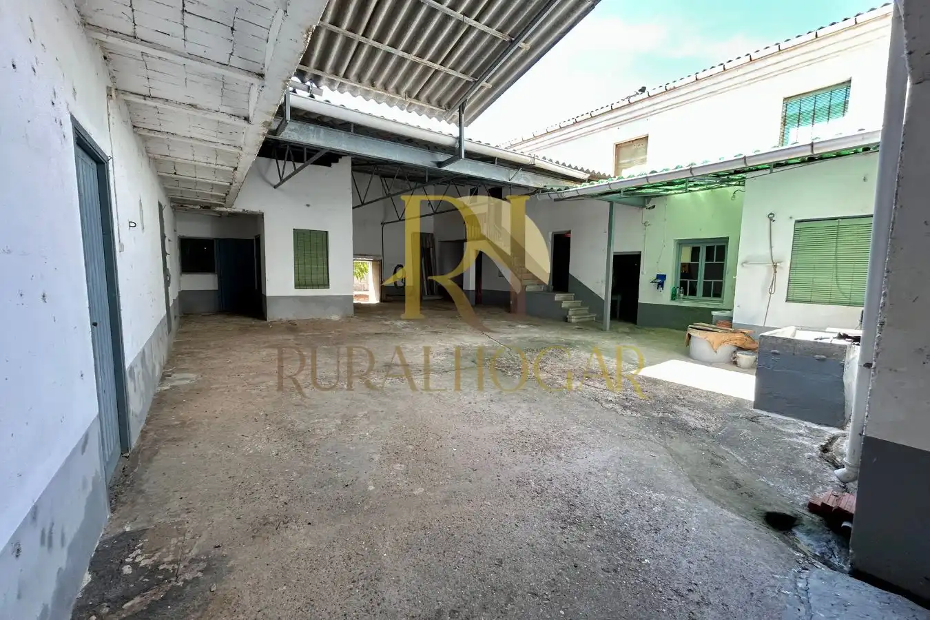 Exterior view of Houses for sale in Villazala  with Storage room