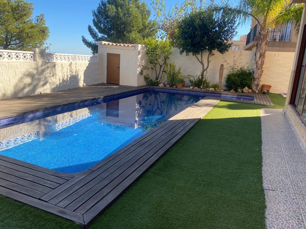 Swimming pool of House or chalet for sale in La Nucia  with Air Conditioner, Heating and Private garden