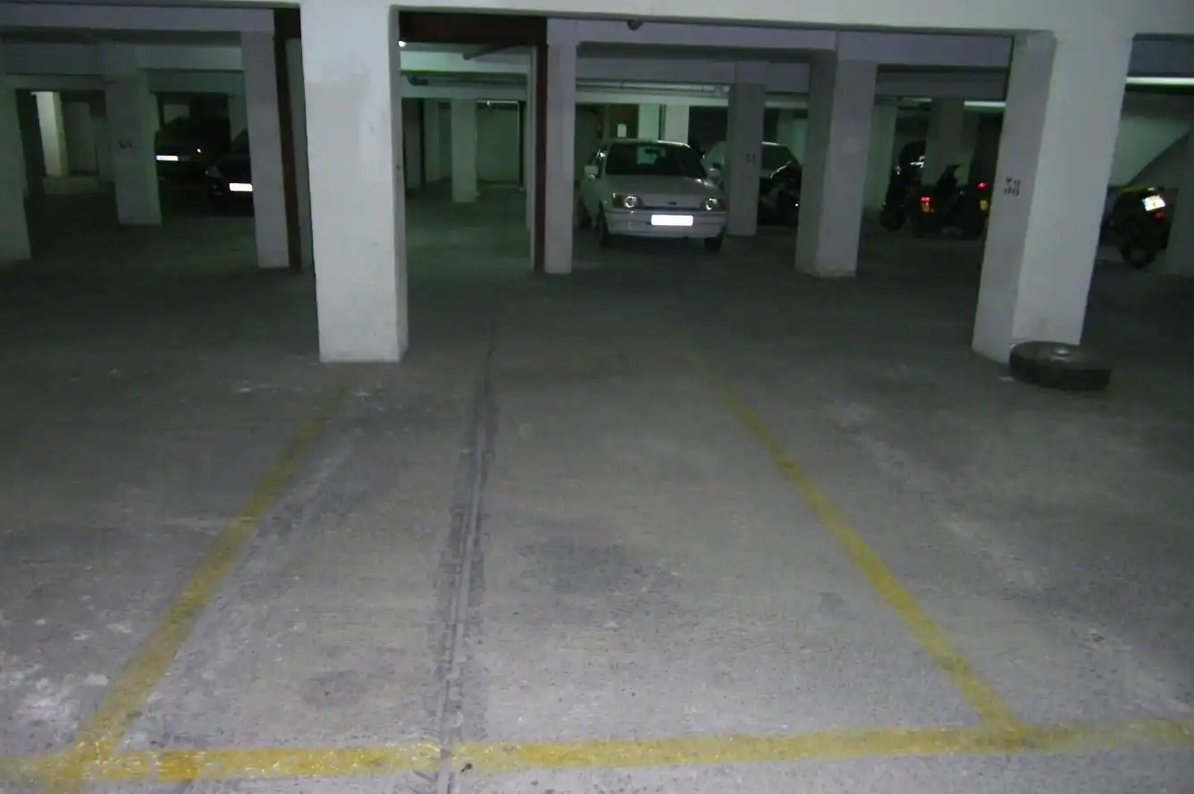 Einzelparkplatz zum Verkauf in Carrer d'Oltà