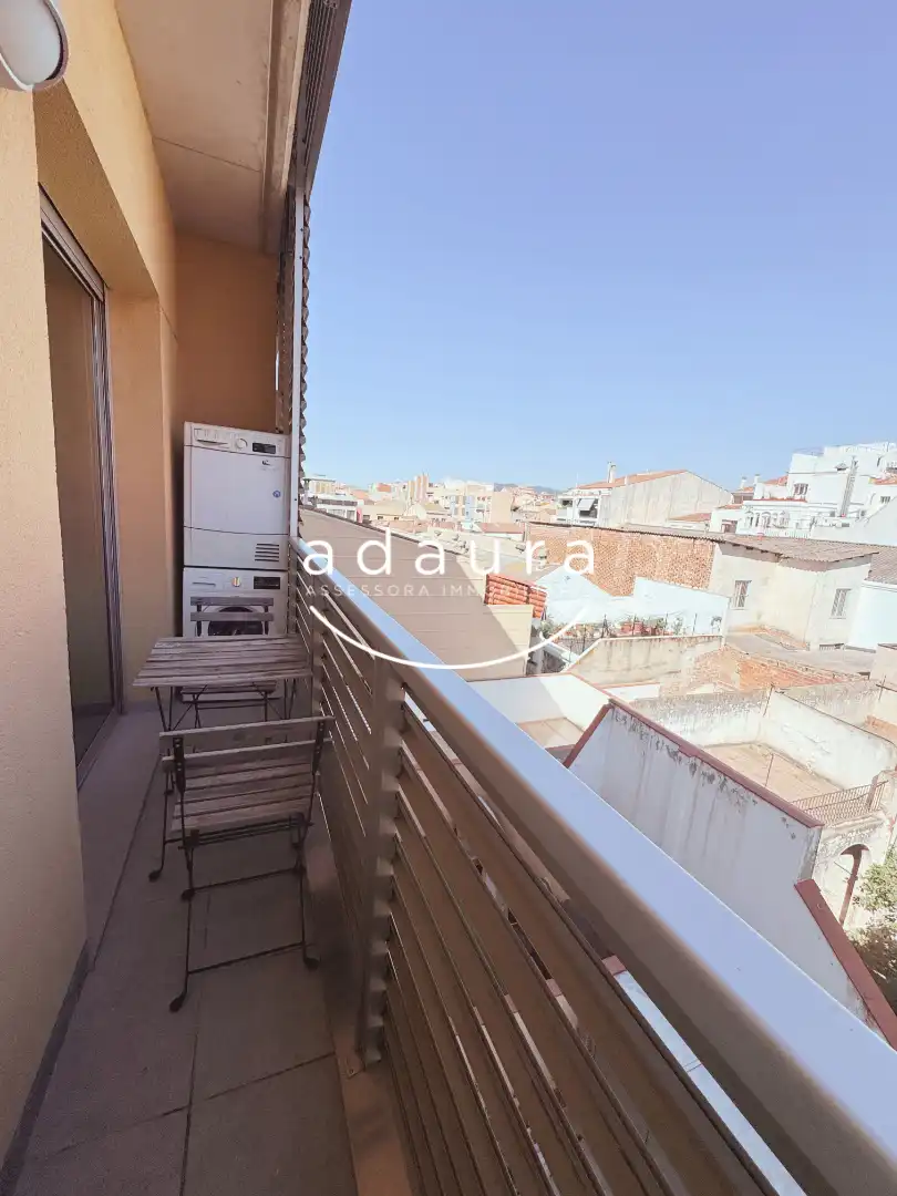 Piso en venta en Camí Ral de la Mercè, 434, Centre