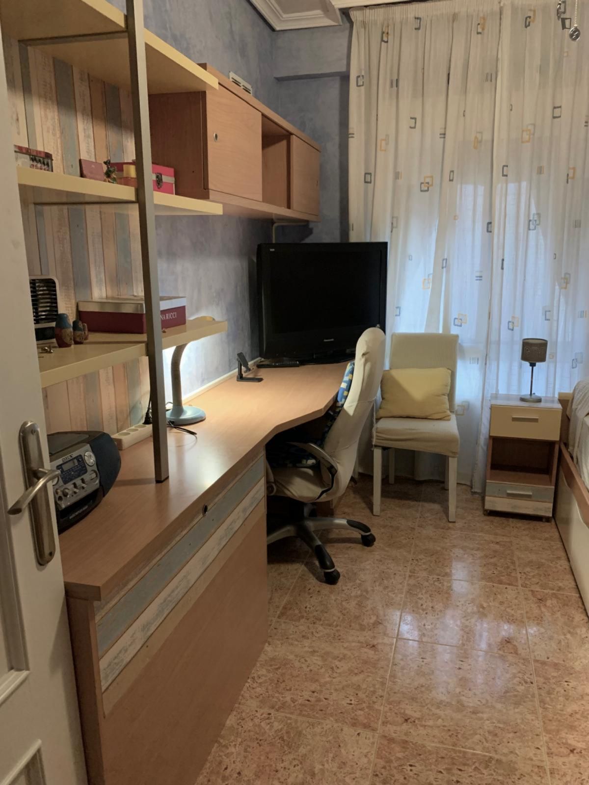 Apartament per a compartir a Ciudad Jardín - Zoco
