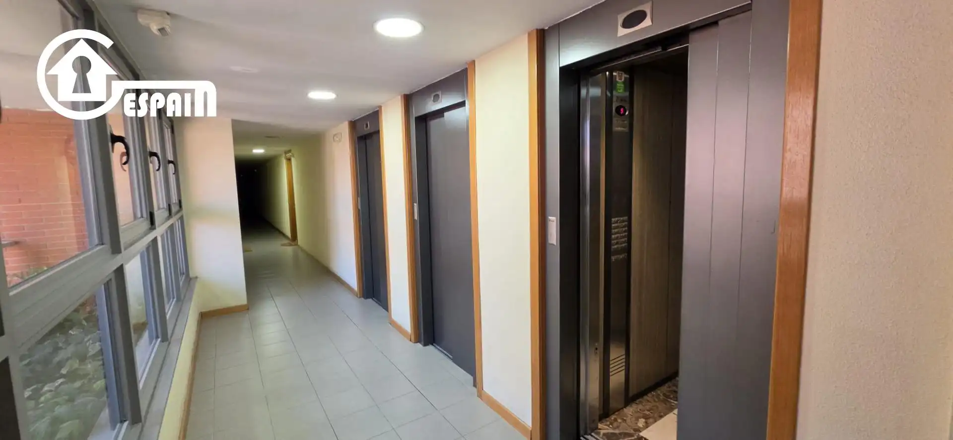 Wohnung zum Verkauf in Madrid mit Klimaanlage, Heizung und Privatgarten