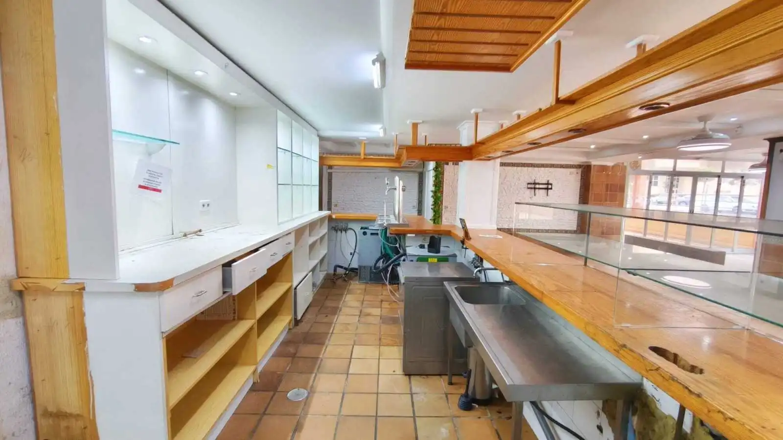 Local commercial à vendre à Tavernes de la Valldigna, imagen 9