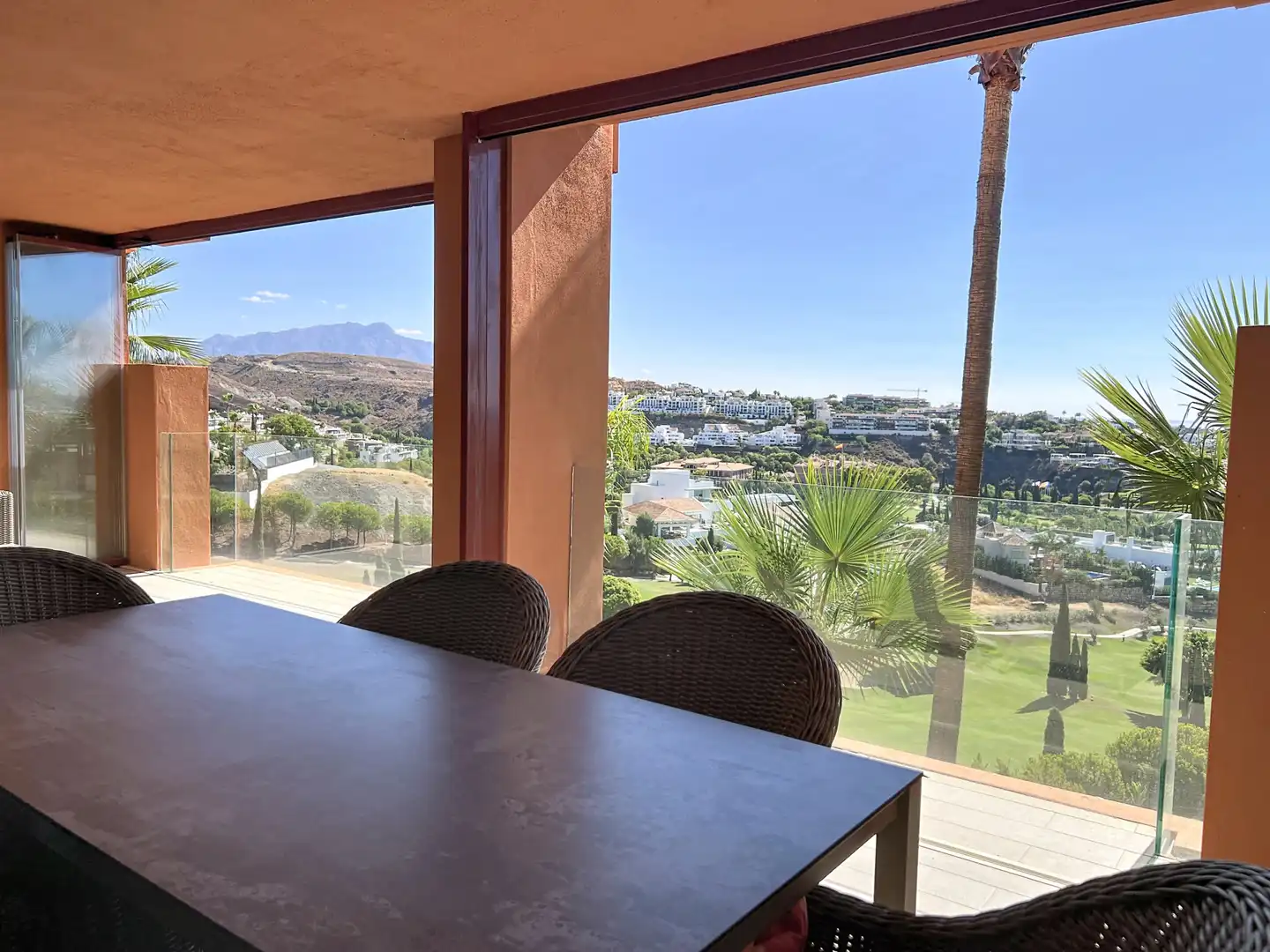 Terrassa de Apartament en venda en Benahavís amb Aire condicionat i Terrassa