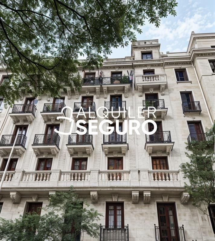 Vista exterior de Piso de alquiler en  Madrid Capital