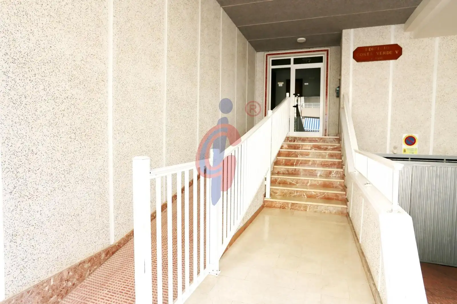 Piso en venta en Guardamar del Segura con Aire acondicionado, Terraza y Amueblado