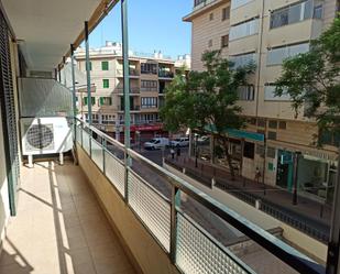 Vista exterior de Pis de lloguer en  Palma de Mallorca amb Aire condicionat, Terrassa i Balcó