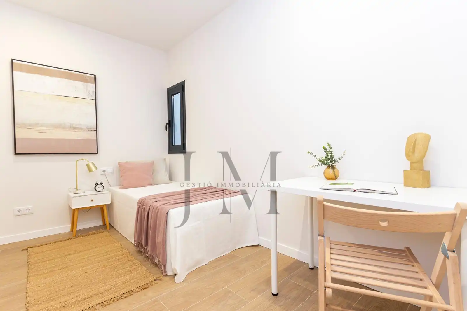 Dormitori de Casa o xalet en venda en Terrassa amb Aire condicionat, Calefacció i Jardí privat