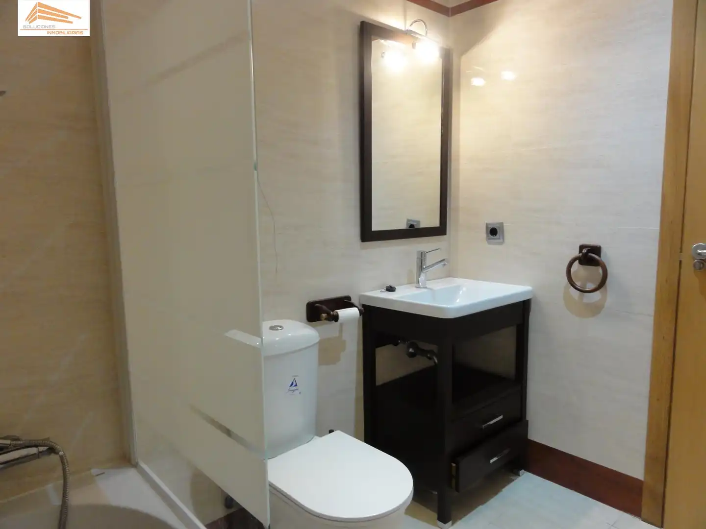 Baño de Piso en venta en Valladolid con Calefacción y Parquet