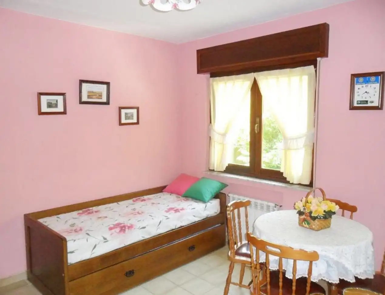 Habitación de Edificio en venta en Lena