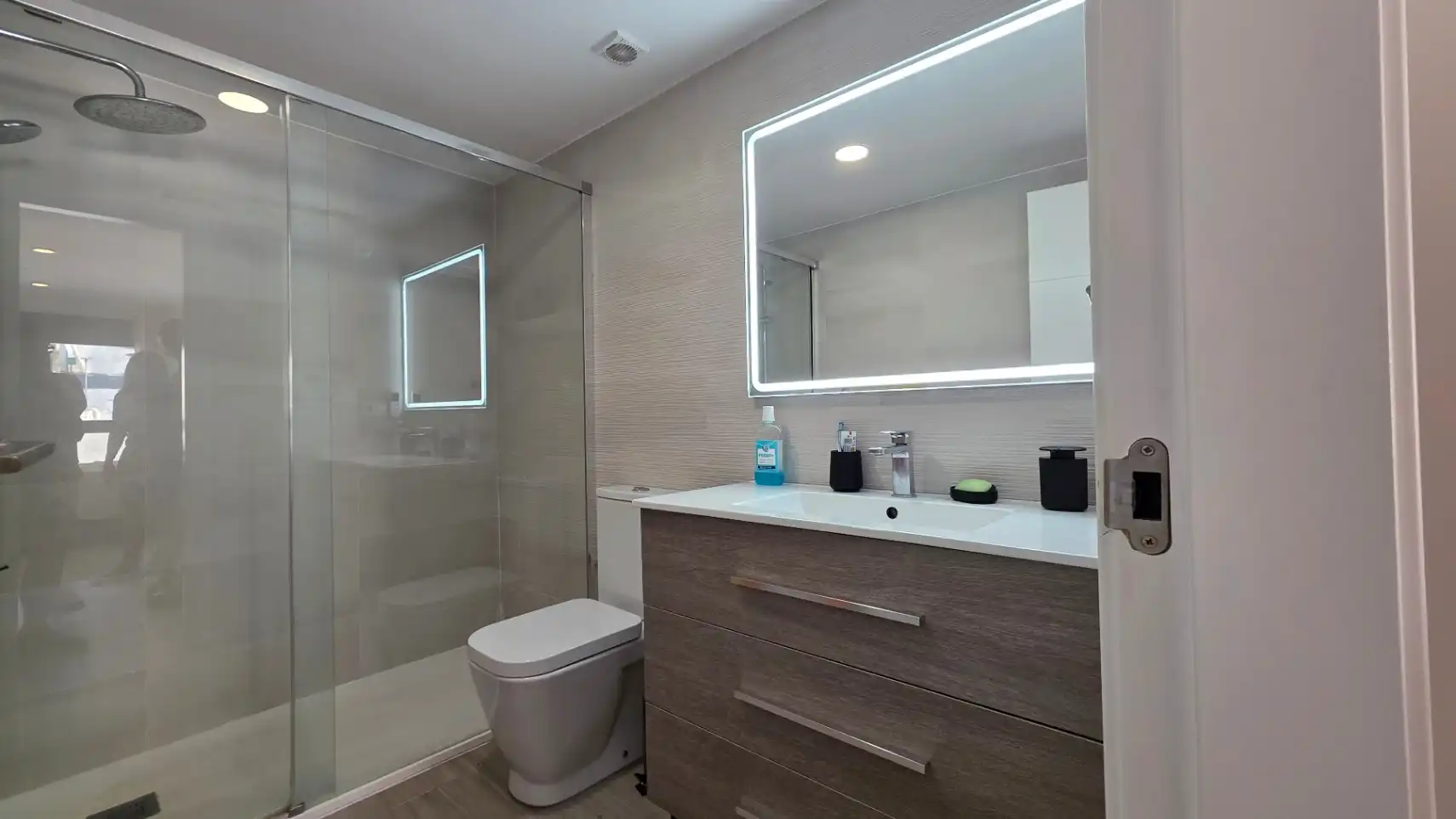 Bathroom of Apartments for sale in Dénia  with Air Conditioner, Heating and Terrace