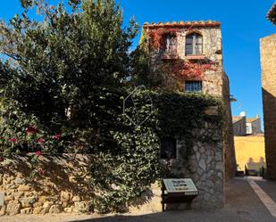 Außenansicht von Country house zum verkauf in La Tallada d'Empordà mit Terrasse und Abstellraum