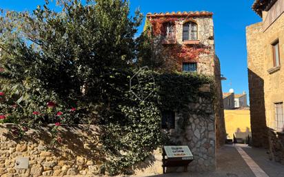 Vista exterior de Finca rústica en venda en La Tallada d'Empordà amb Terrassa i Traster