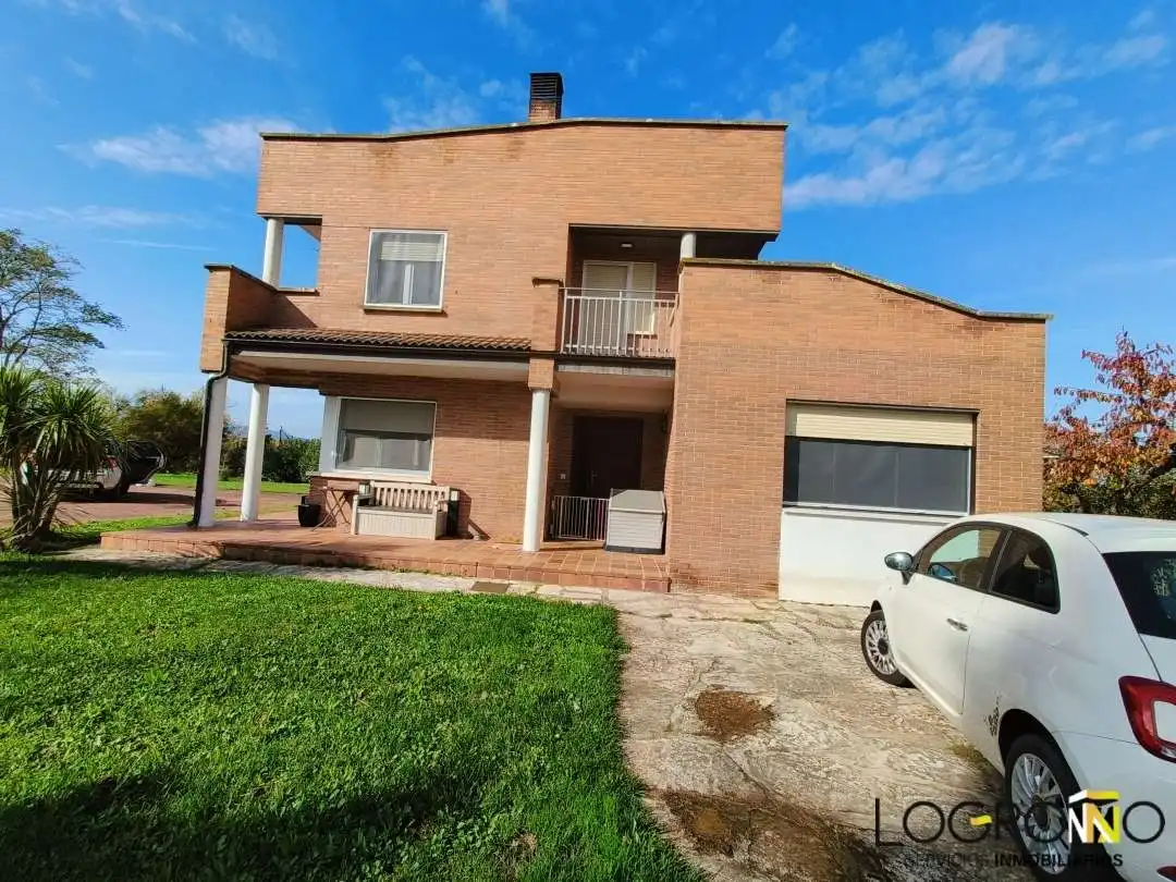 Casa o xalet en venda a Alberite