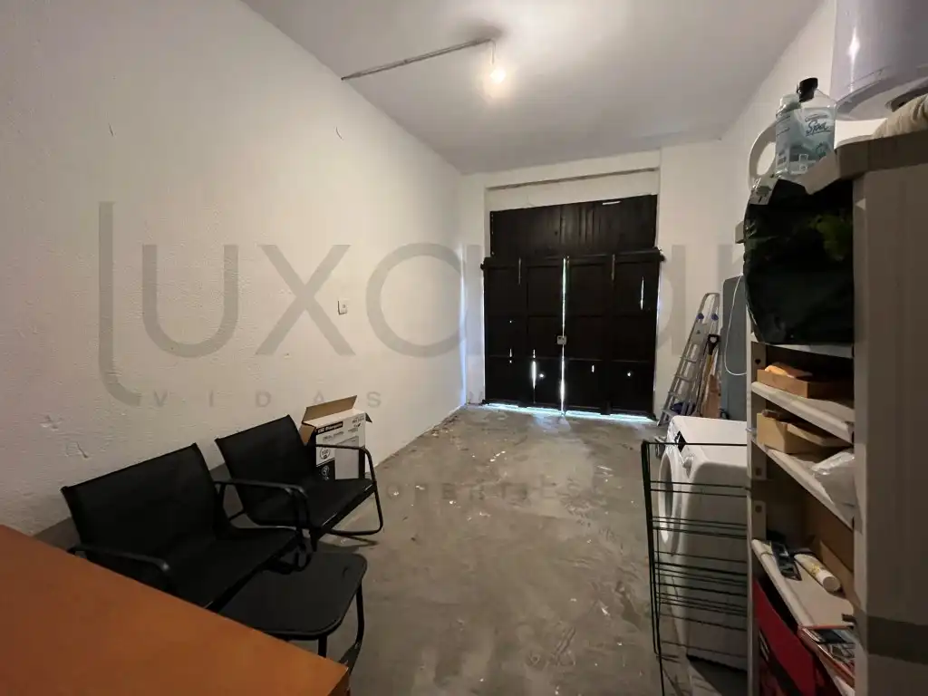 Apartamento en venta en Naut Aran