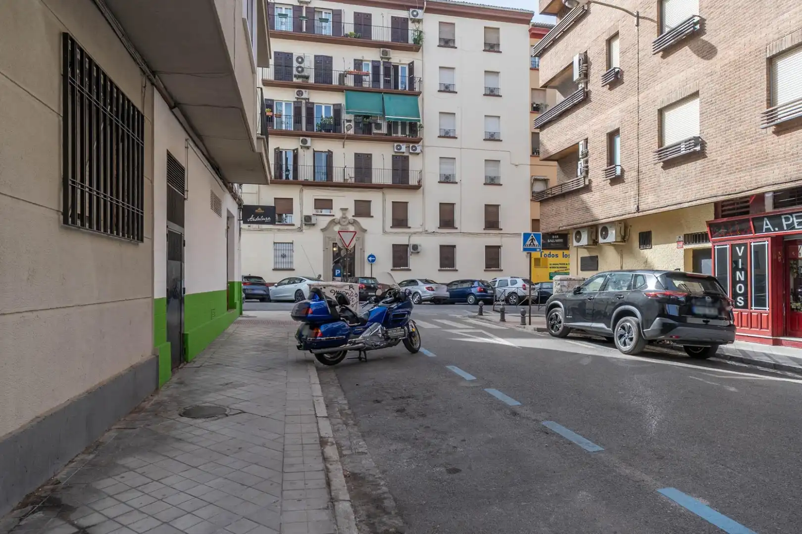 Exterior view of Flat for share in Granada  with Heating and Furnished