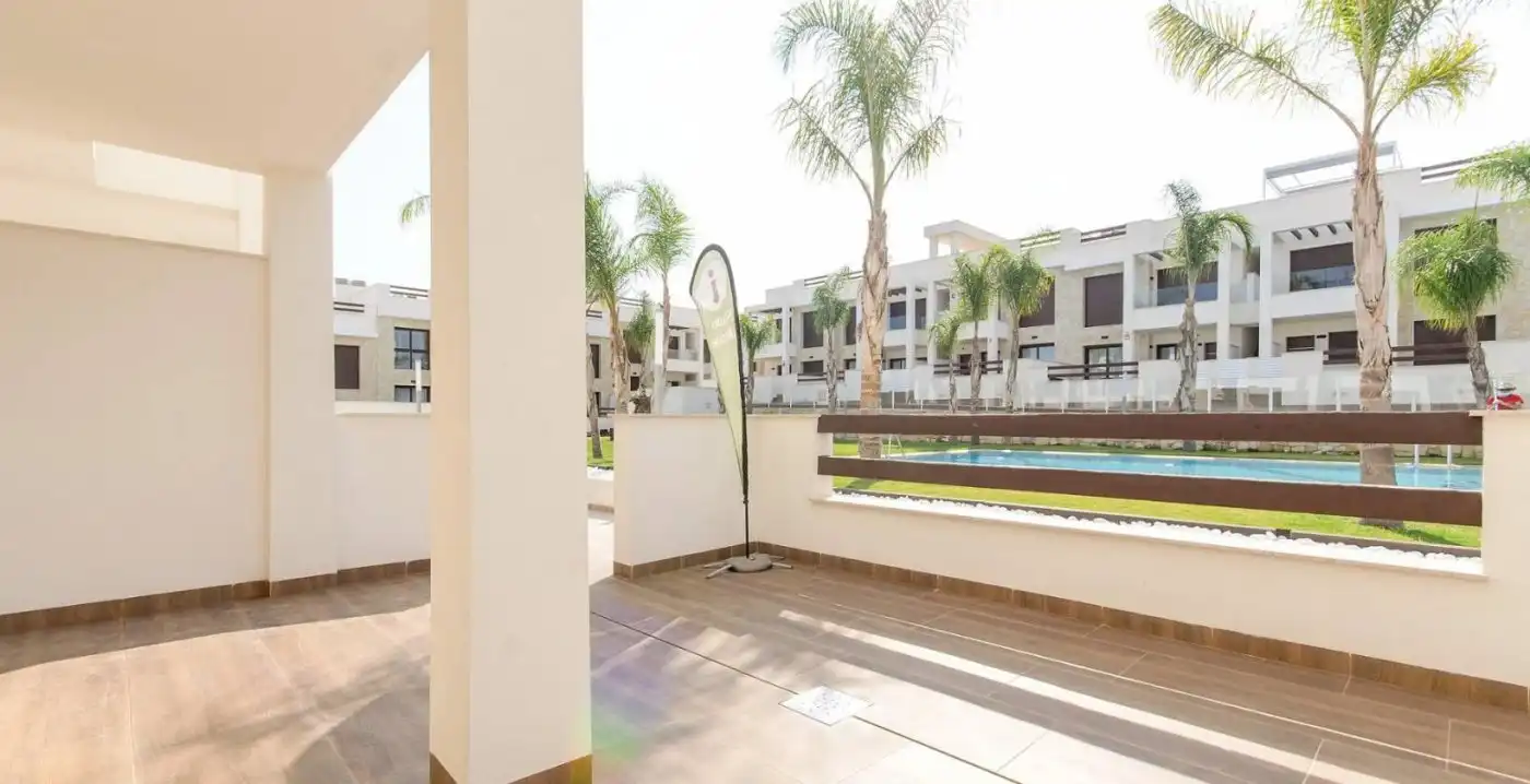 Bungalow con piscina en venta en Calle Calpe, imagen 9